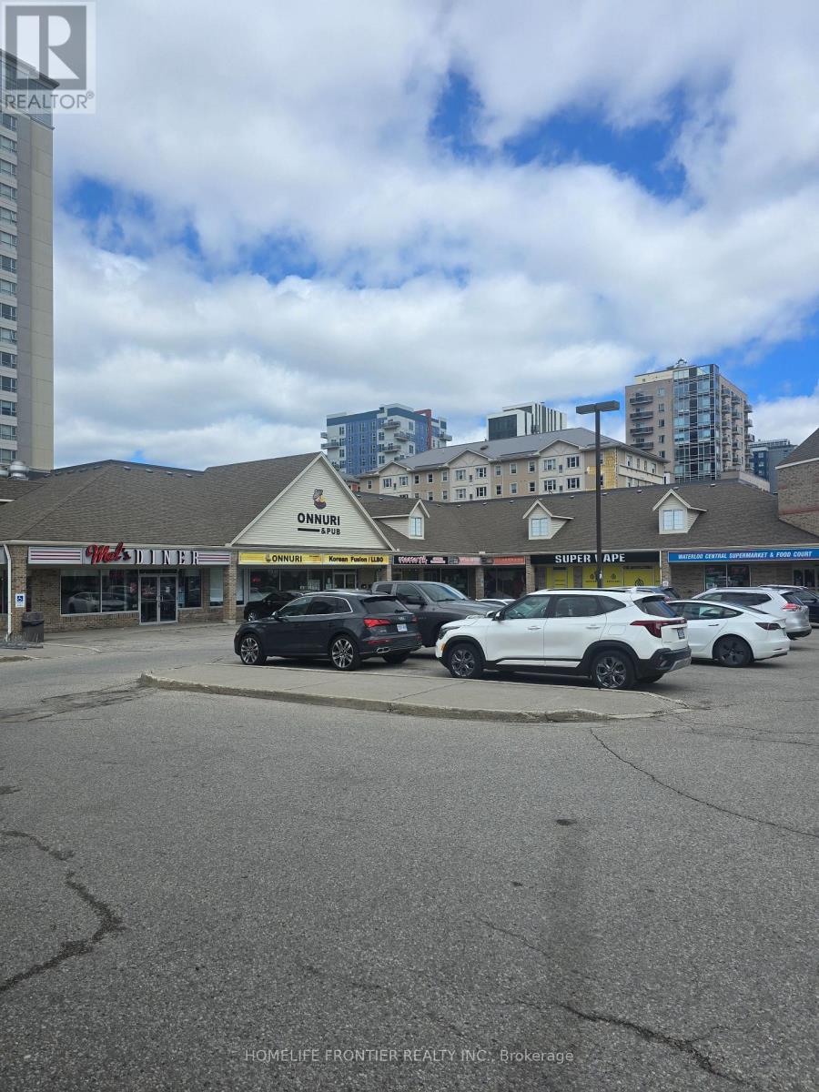 6B - 140 UNIVERSITY AVENUE W