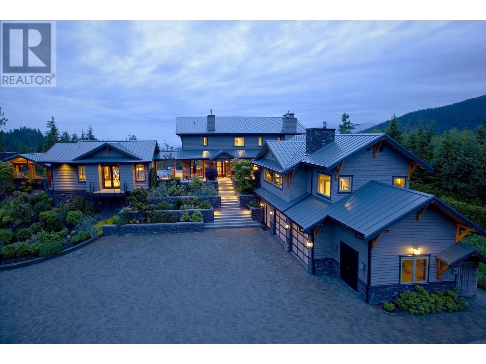 431 JOSEPHINE DRIVE