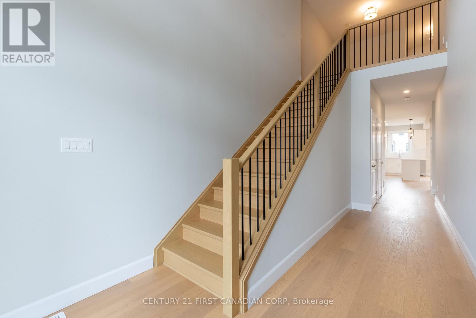 6453 ROYAL MAGNOLIA AVENUE