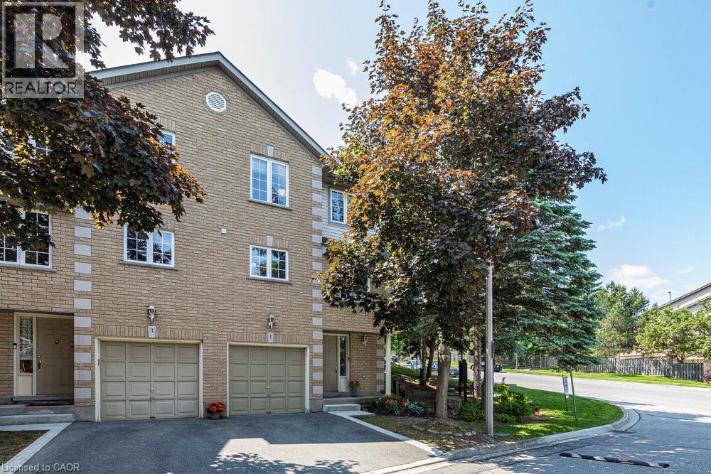 31 MOSS Boulevard Unit# 1