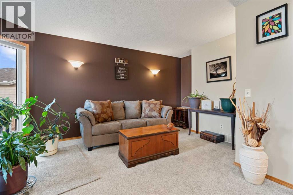 51 Westfall Crescent