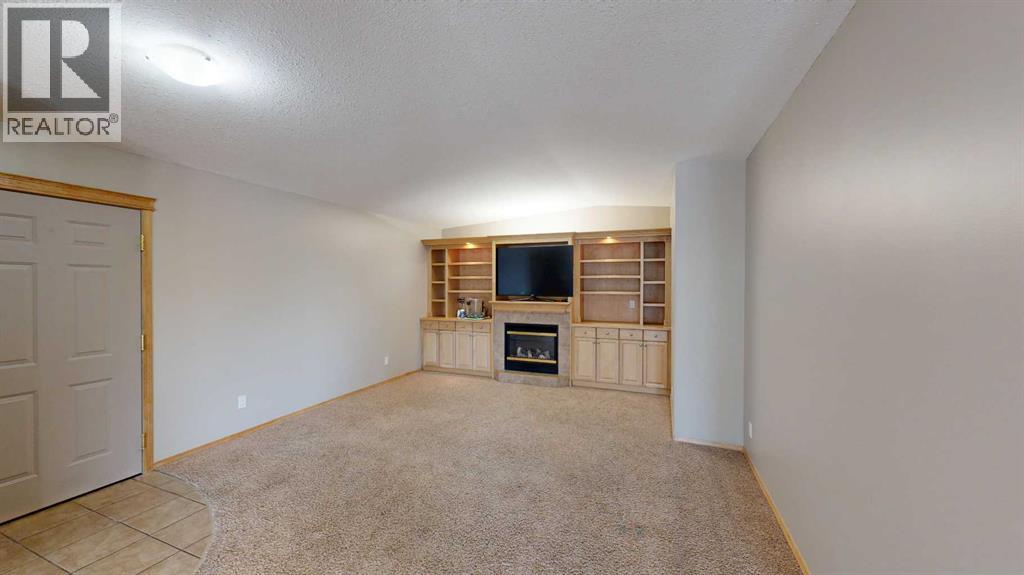 232, 23 Chilcotin Lane W