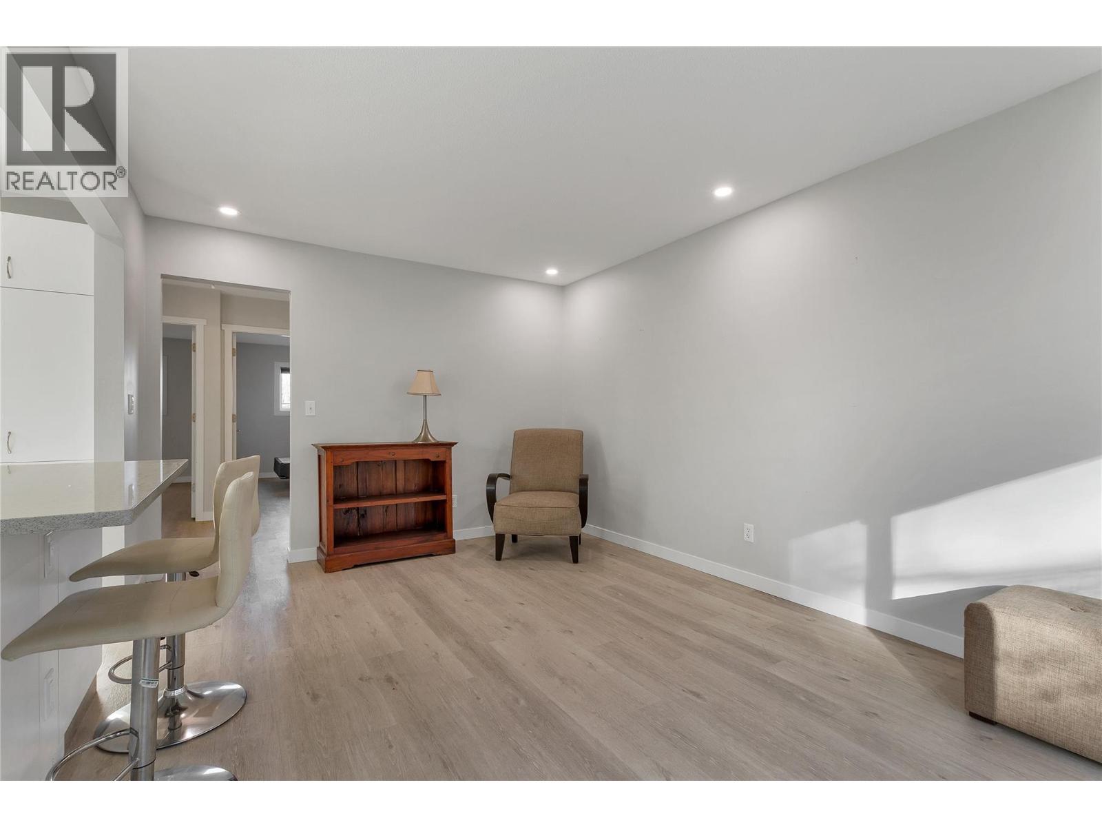 4018 Pleasant Valley Road