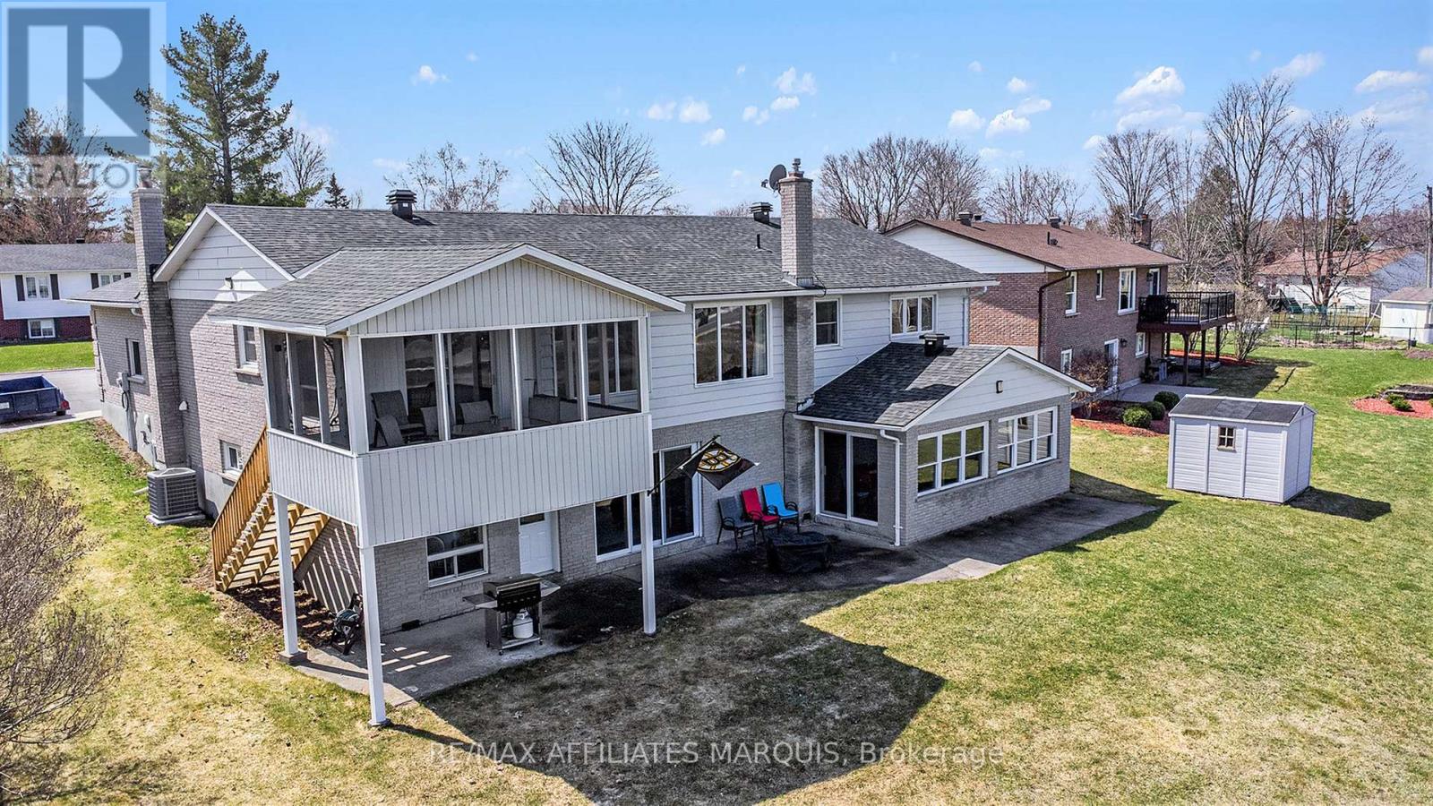 74 COLONEL BY CRESCENT