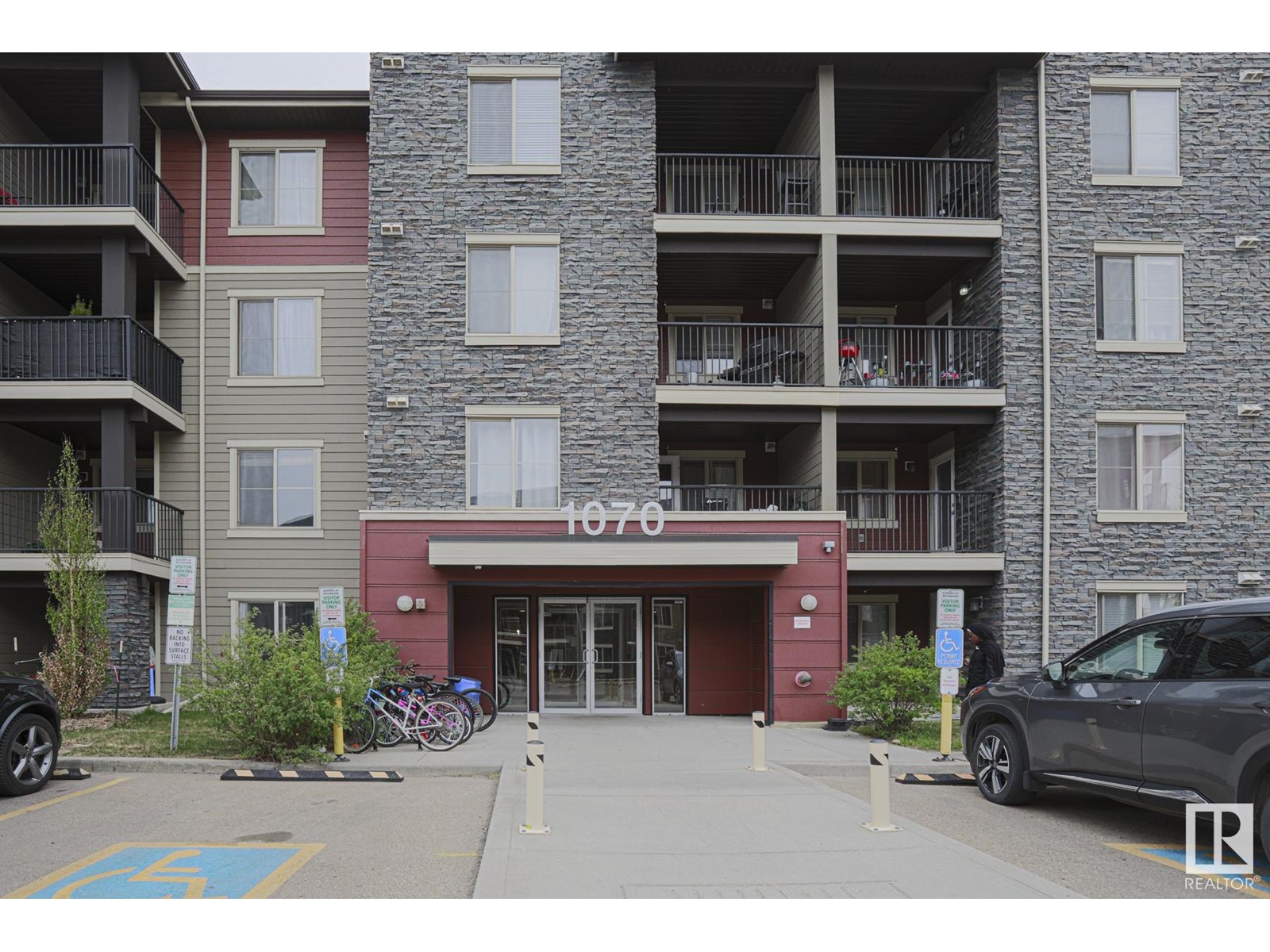 #313 1070 MCCONACHIE BV NW