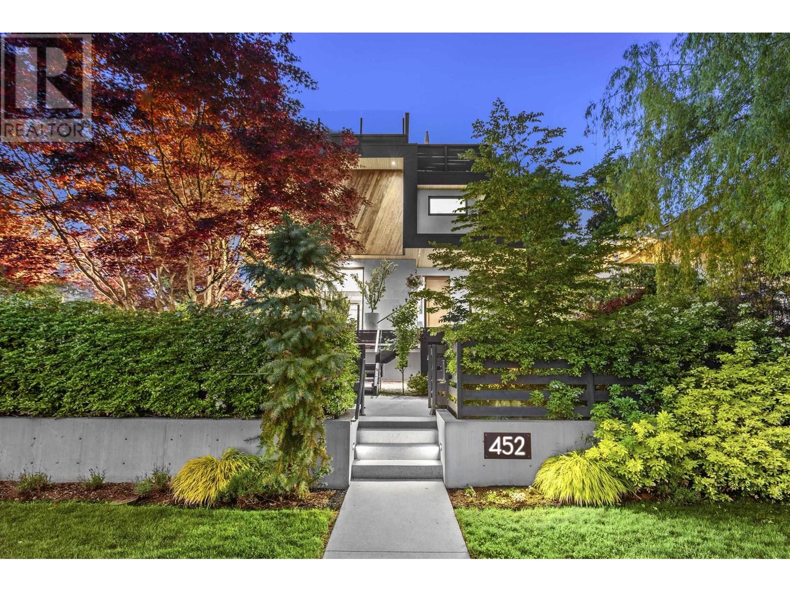 452 E 4TH STREET
