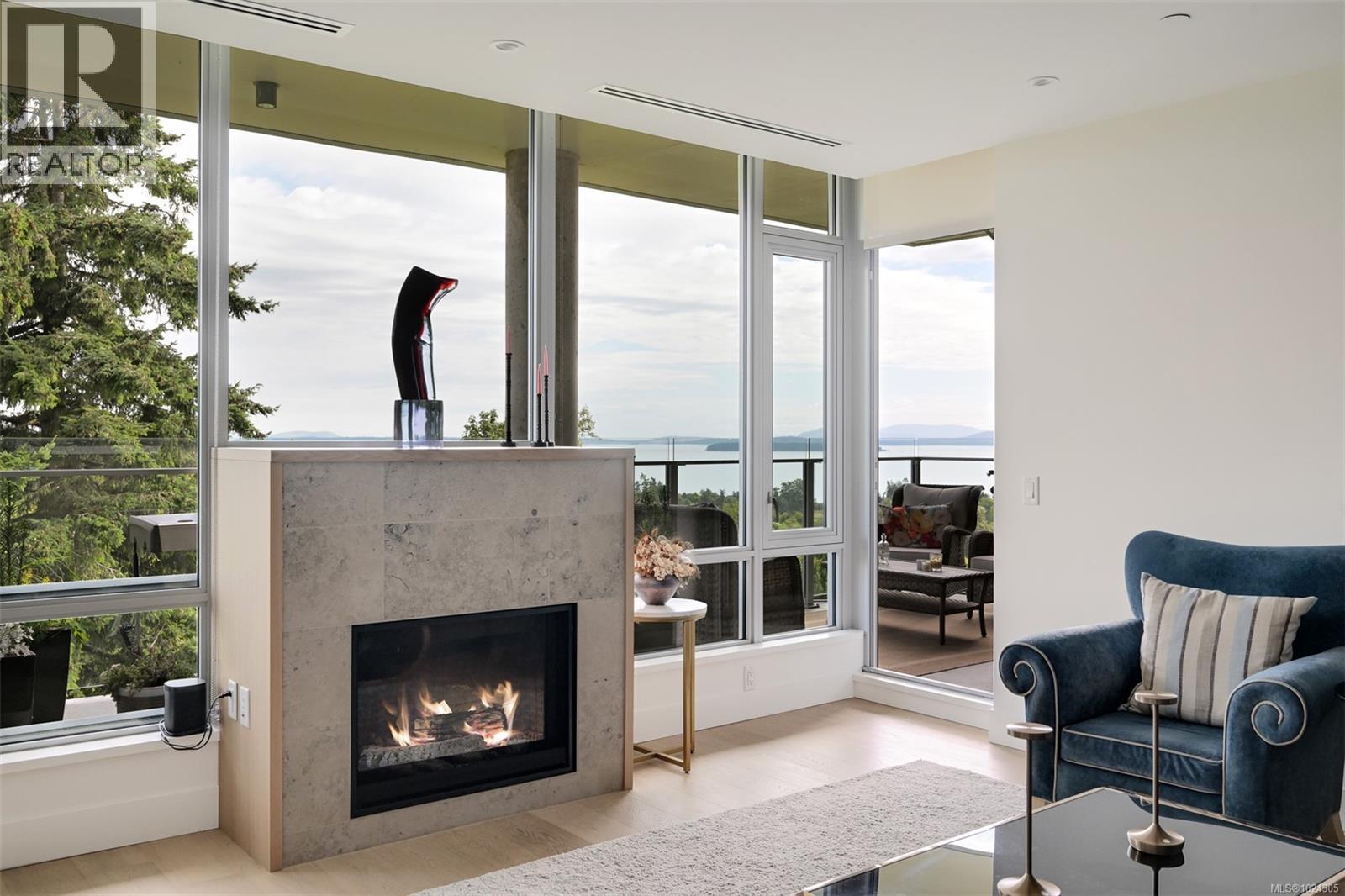 202 5388 Hill Rise Terr