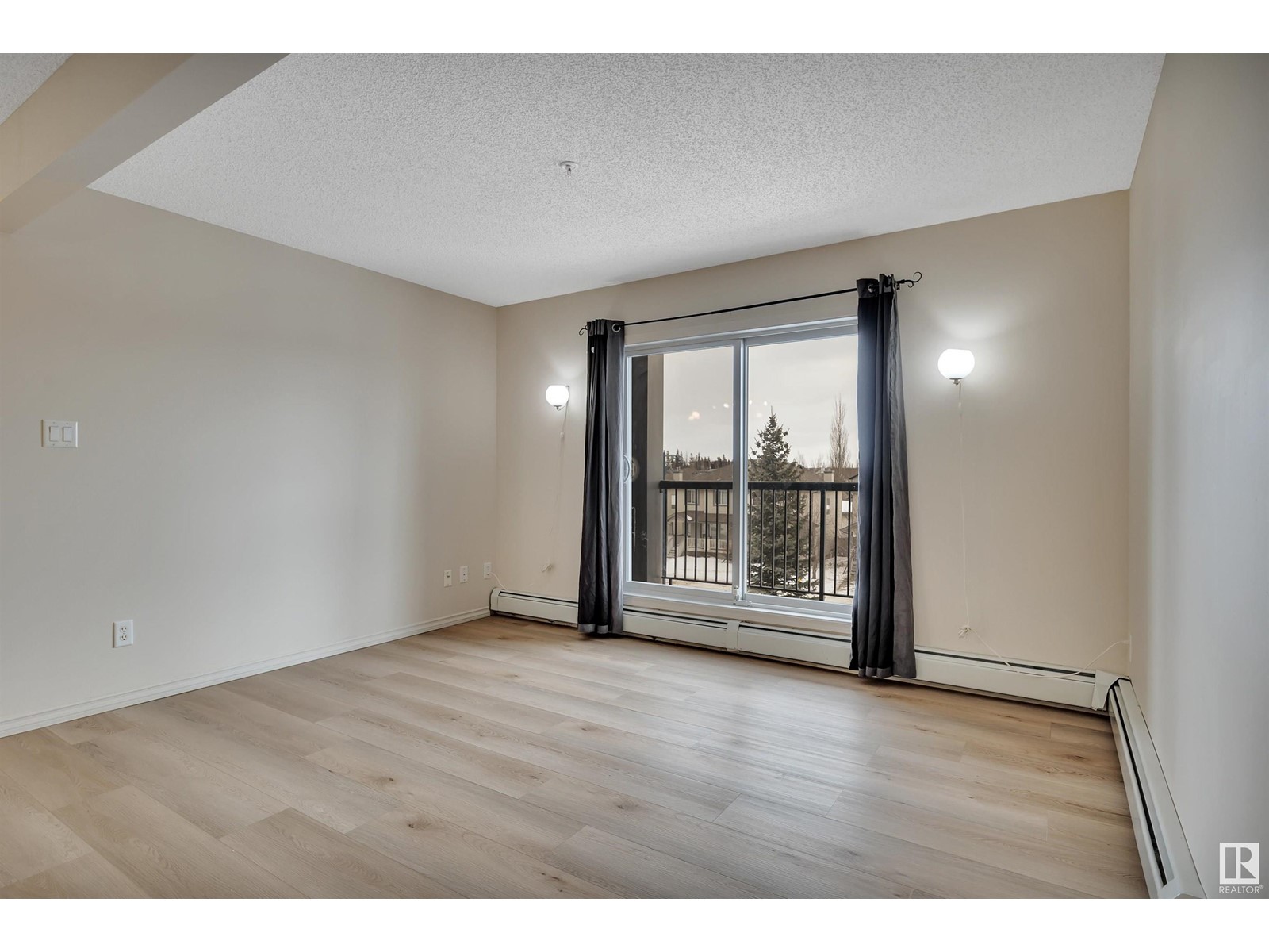 #311 646 MCALLISTER LO SW