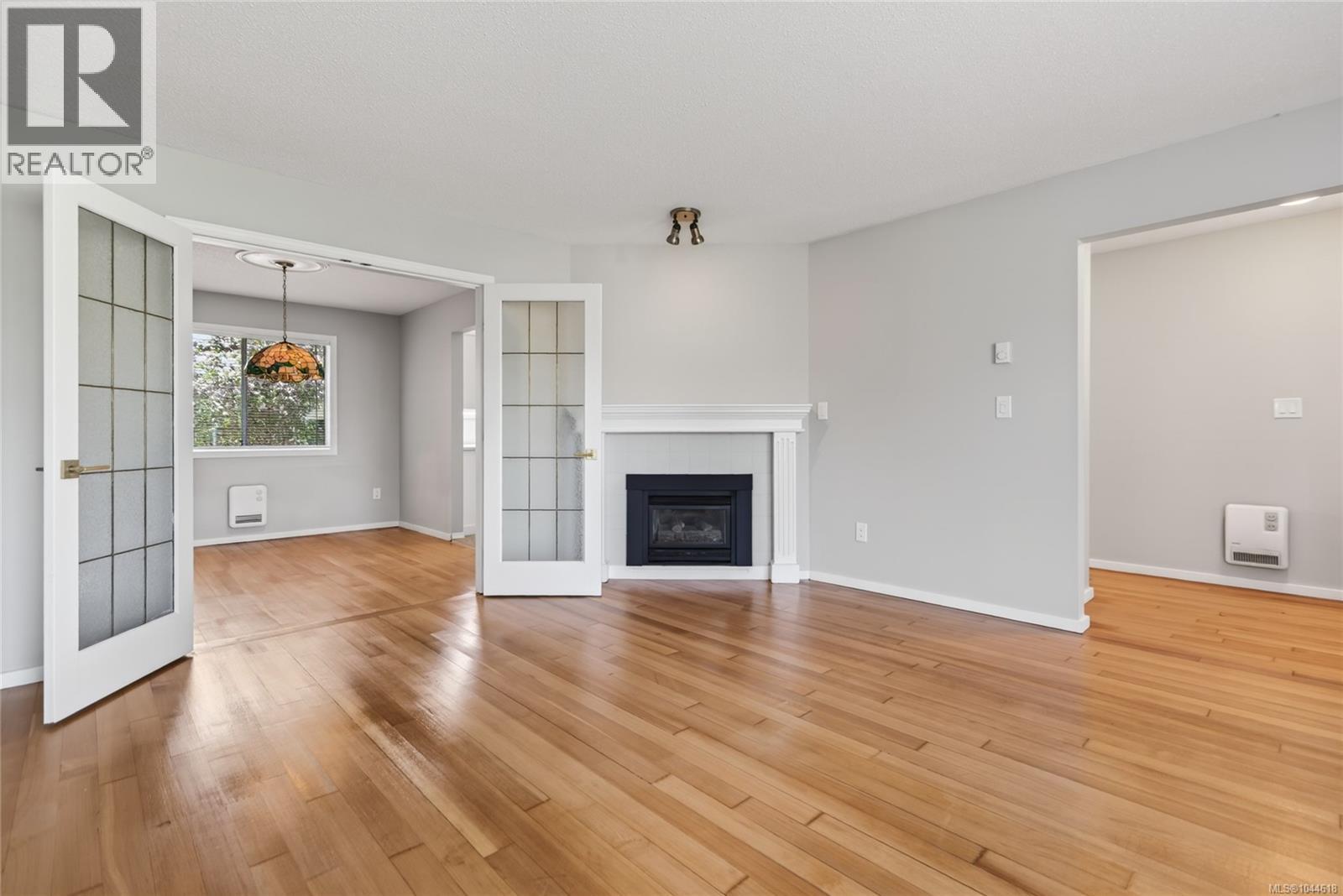 1377 Ocean View Ave