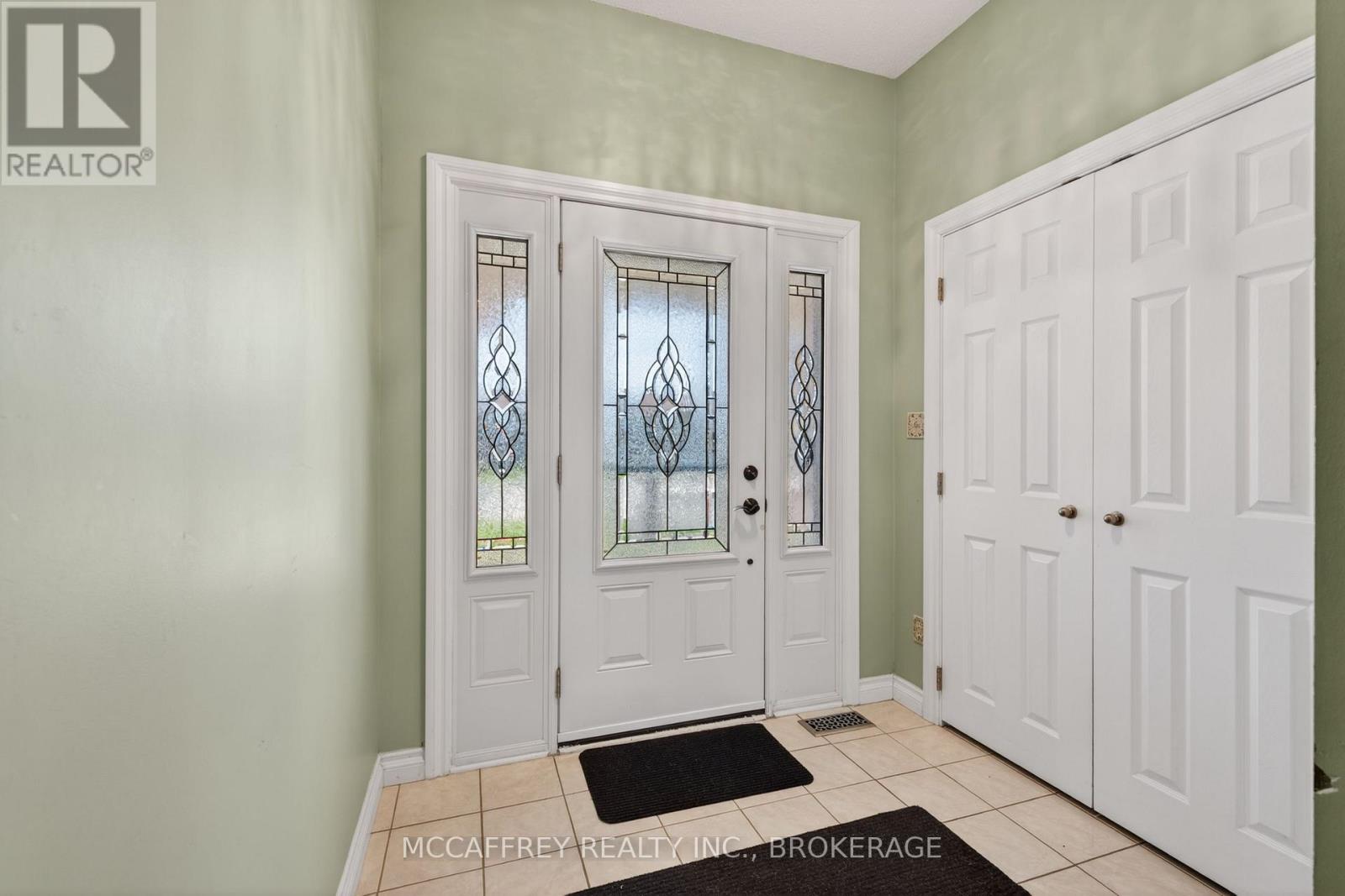 508 FARNHAM COURT