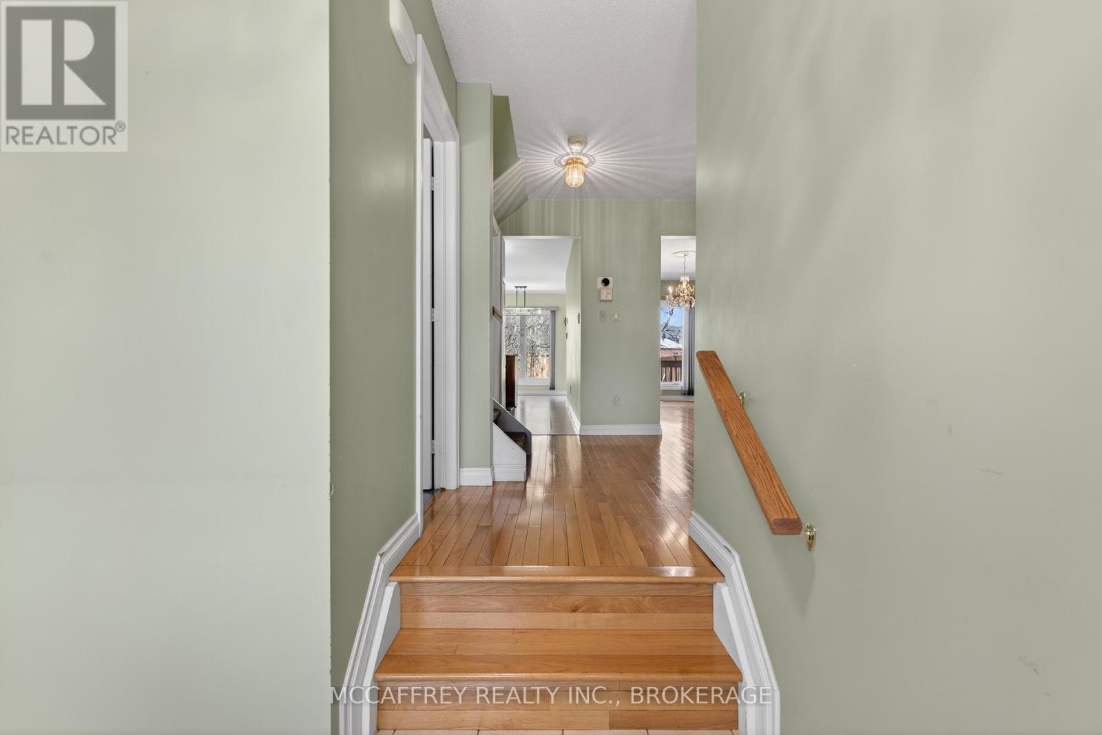 508 FARNHAM COURT