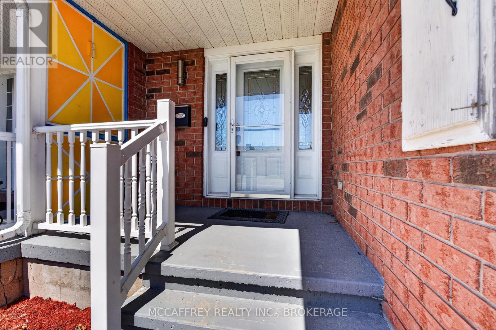 508 FARNHAM COURT
