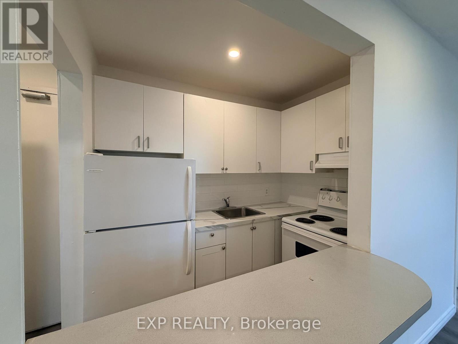 12 - 102 GREENSIDES AVENUE