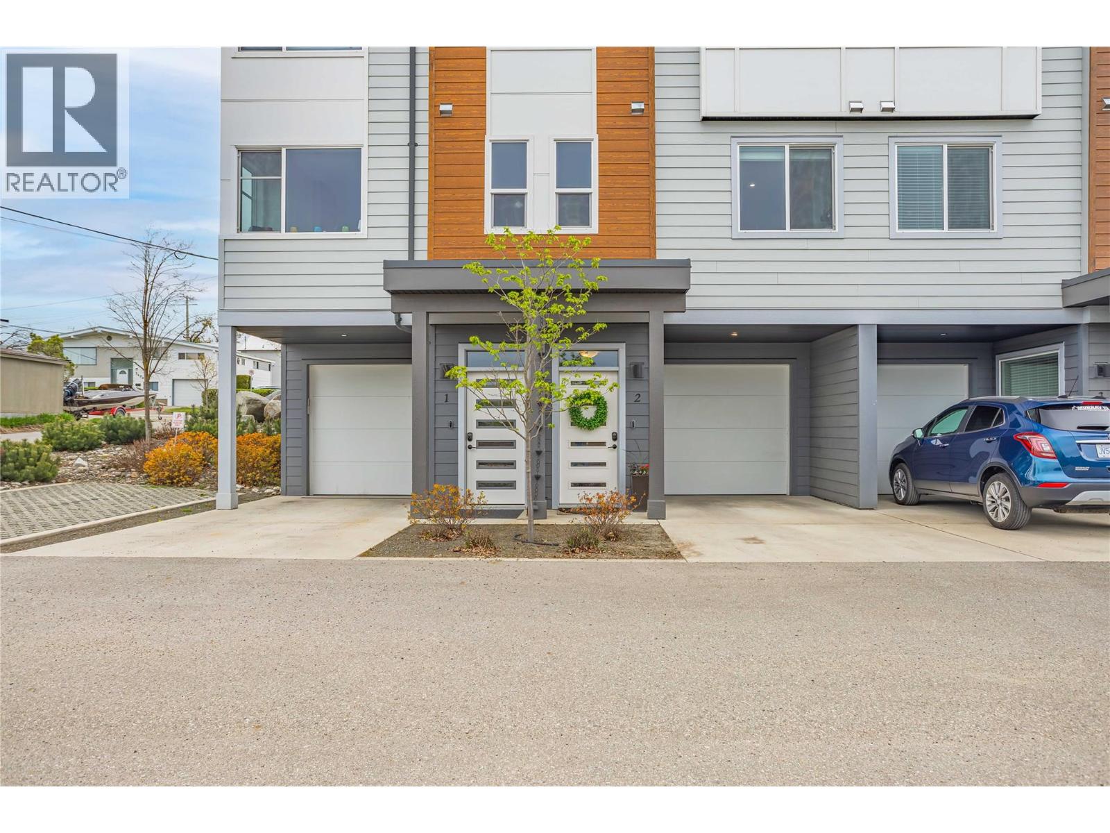 3405 16 Avenue Unit# 2