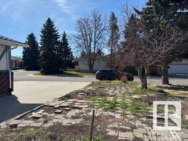 18408 81 AV NW