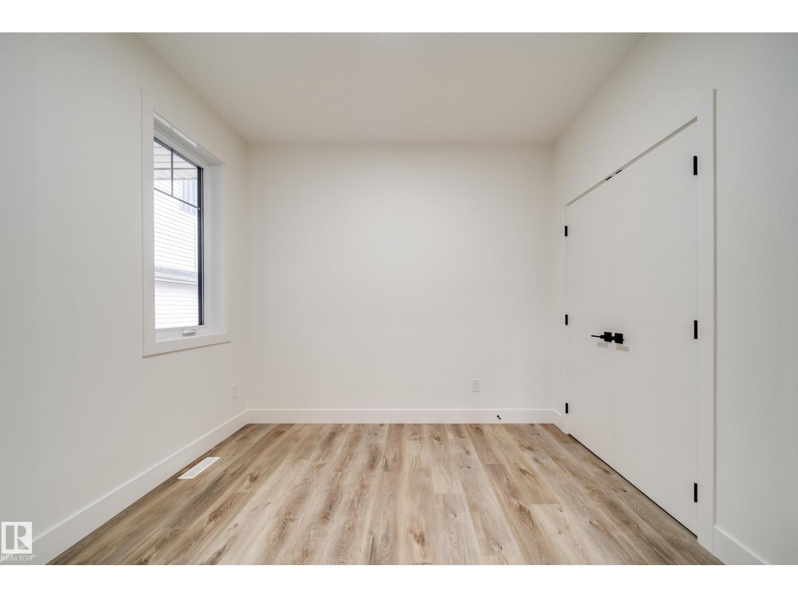 8740 183 AV NW