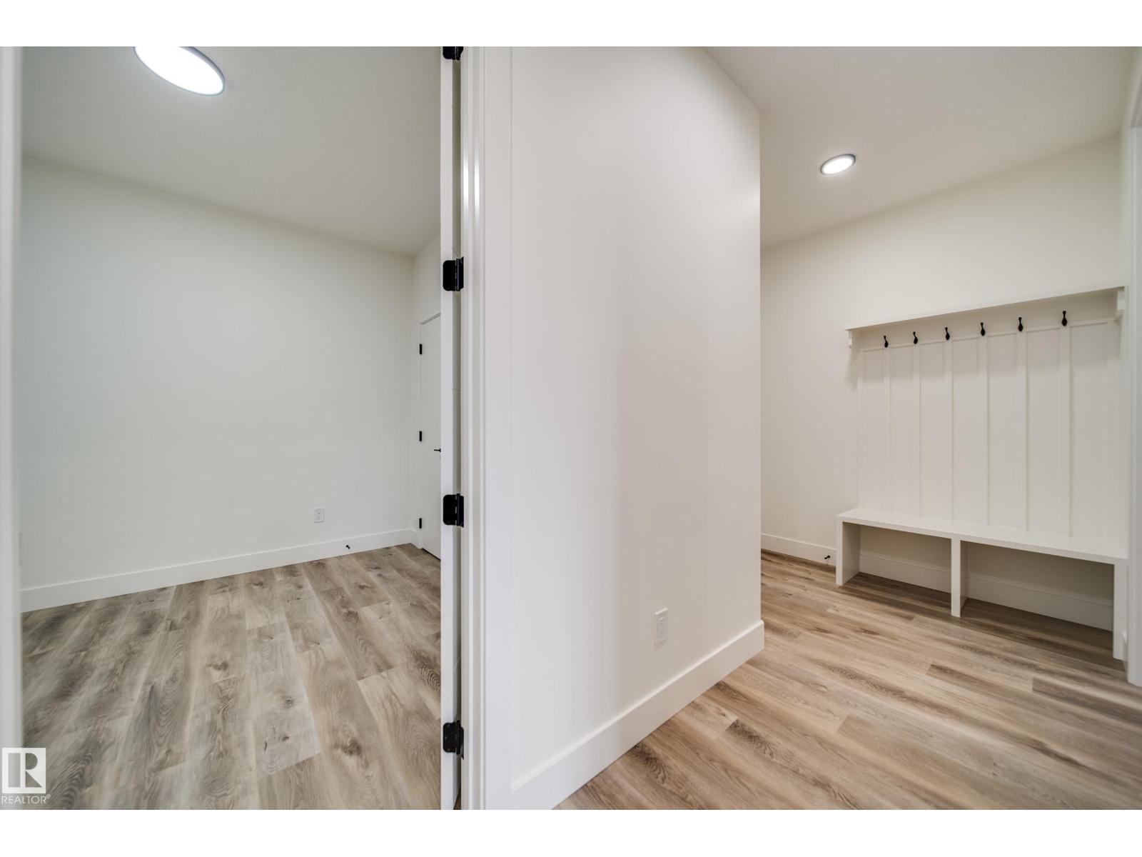 8740 183 AV NW
