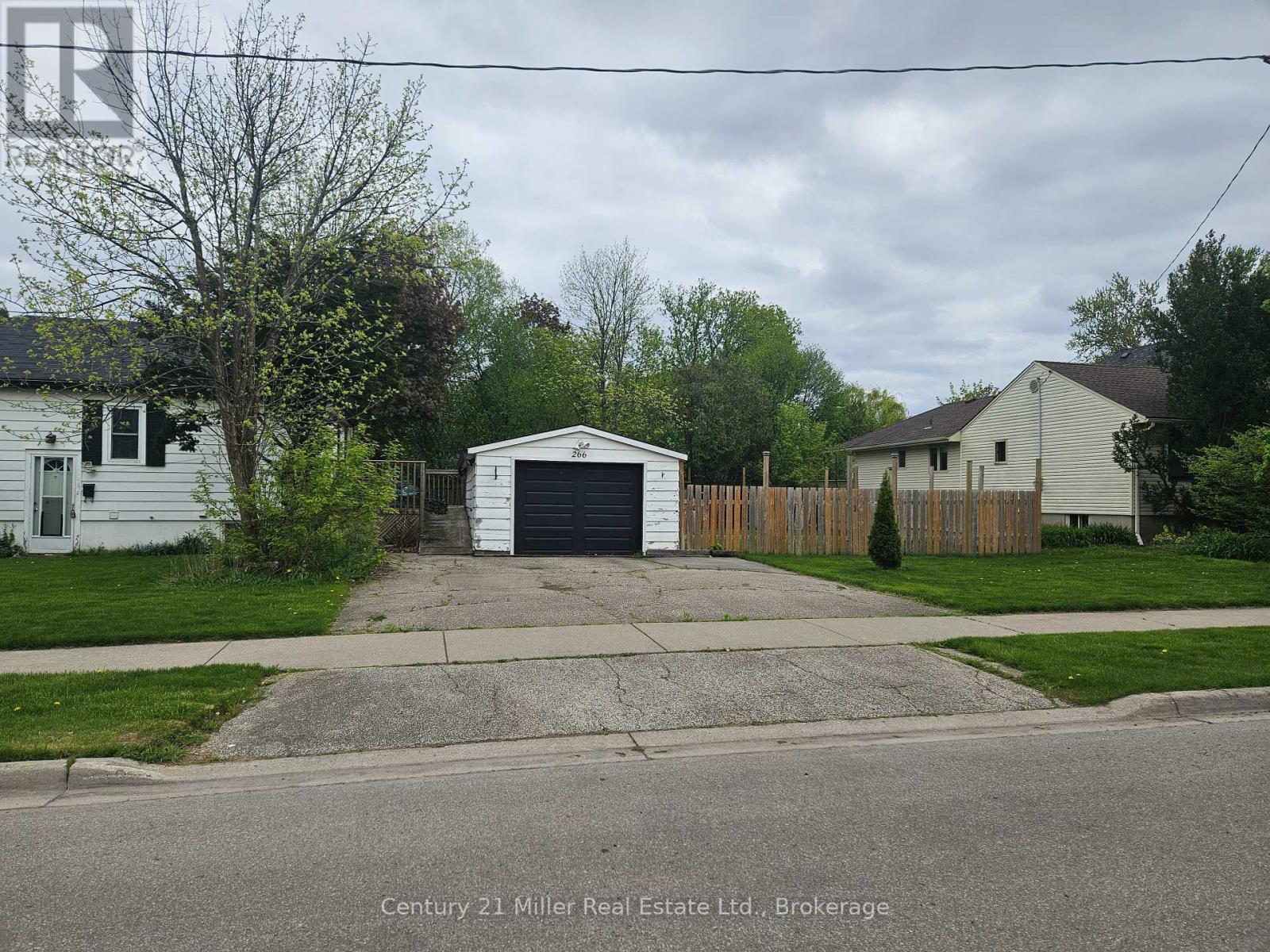 266 JENNINGS CRESCENT