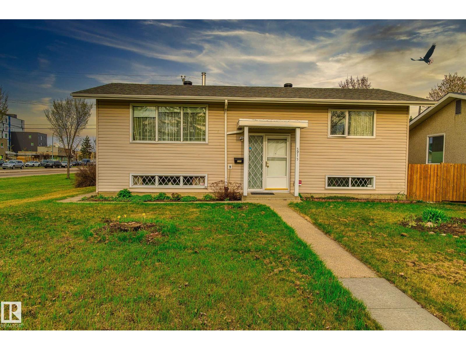 5915 115 ST NW