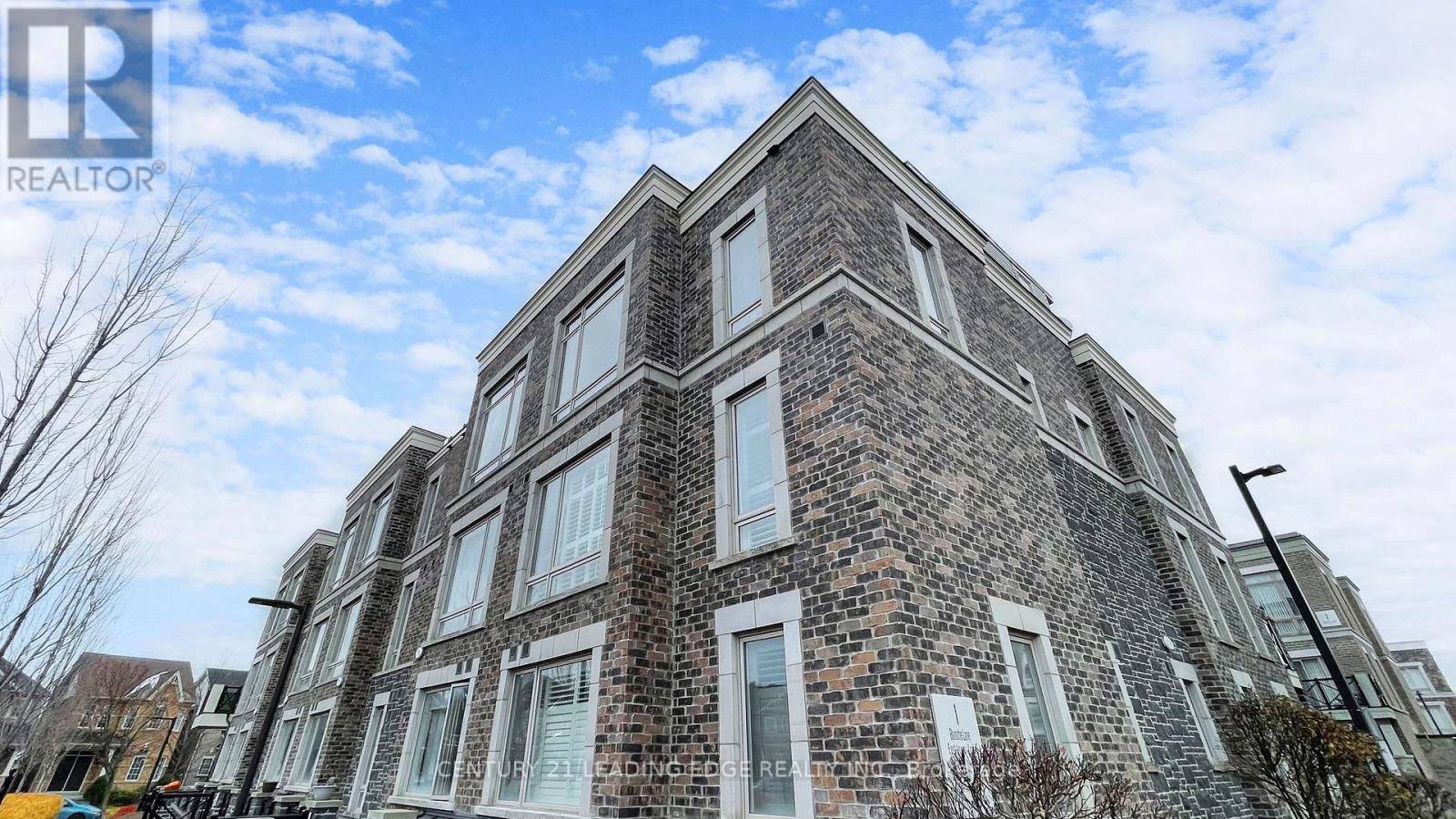 824 - 1 BLANCHE LANE