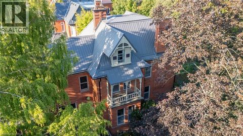 105 VANSITTART Avenue Woodstock ON N4S6E5