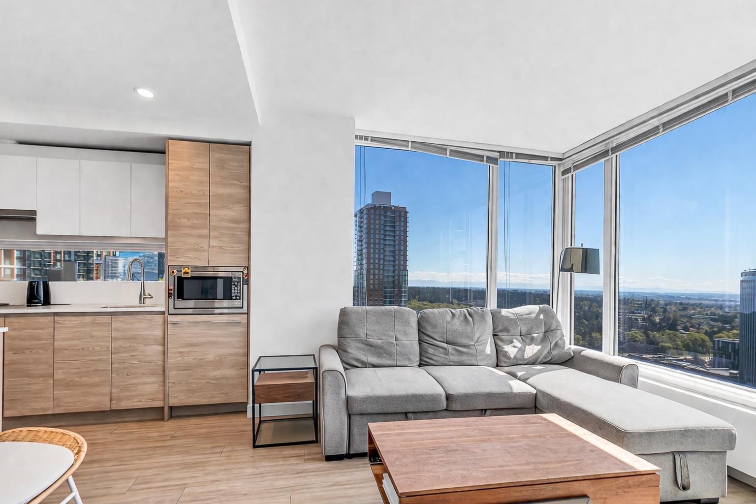 2710 13615 FRASER HIGHWAY