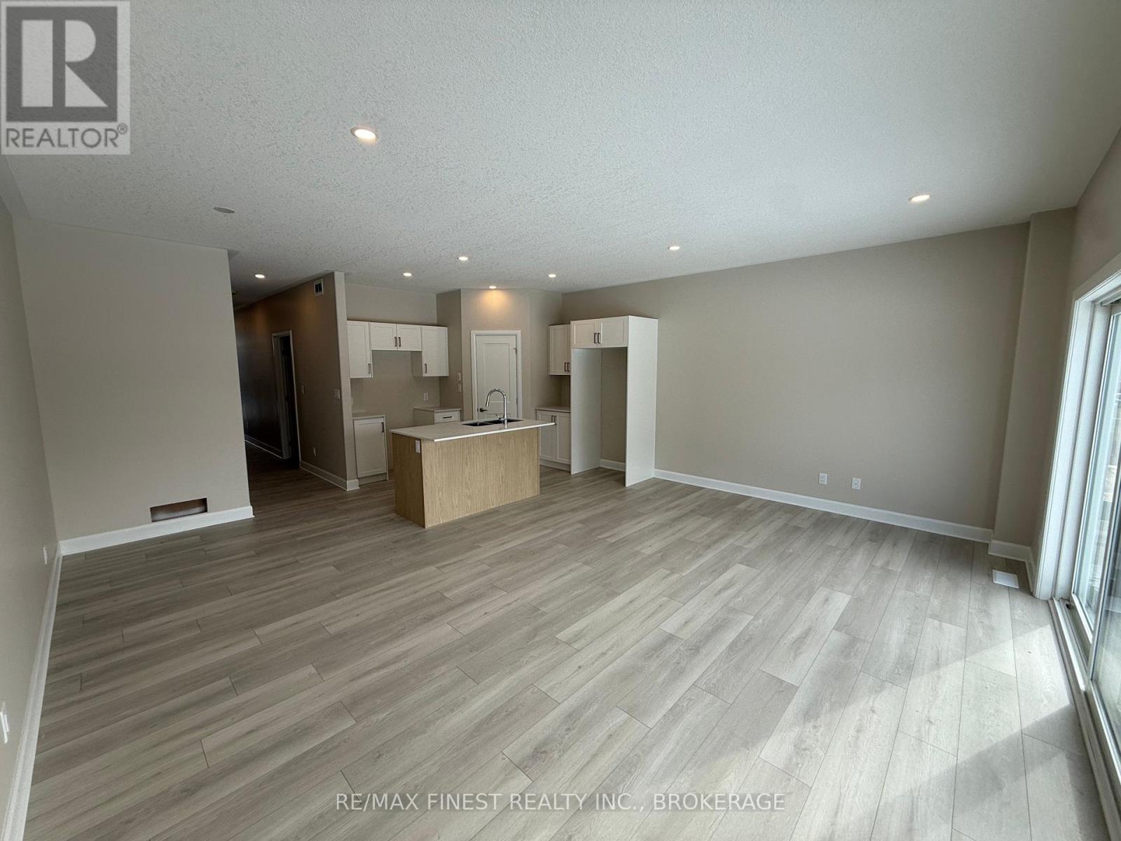 193 HERITAGE PARK DRIVE