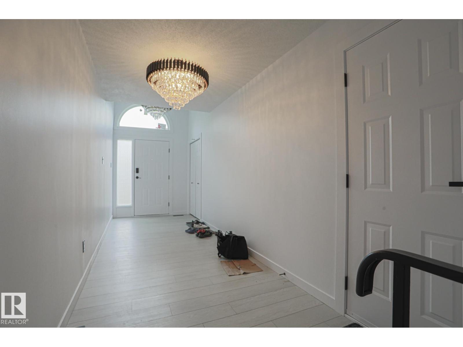 #23 3811 85 ST NW