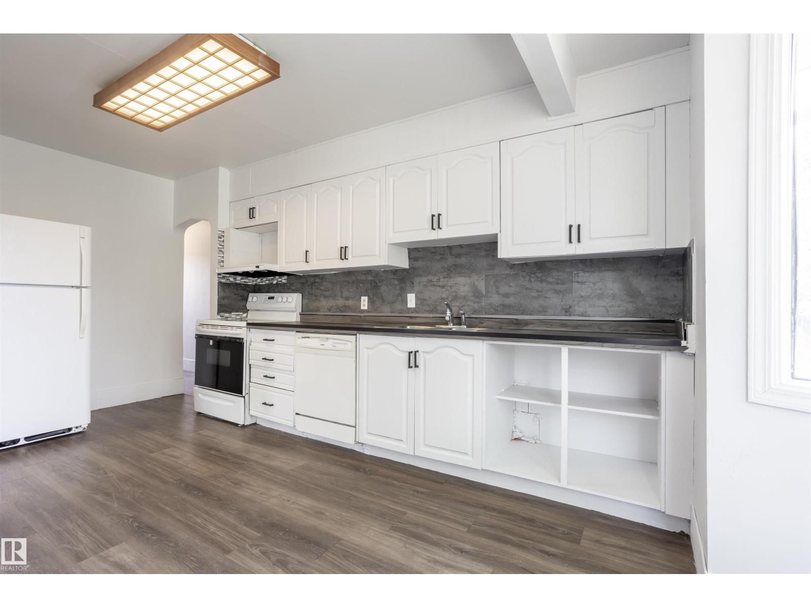 13716 115 AV NW