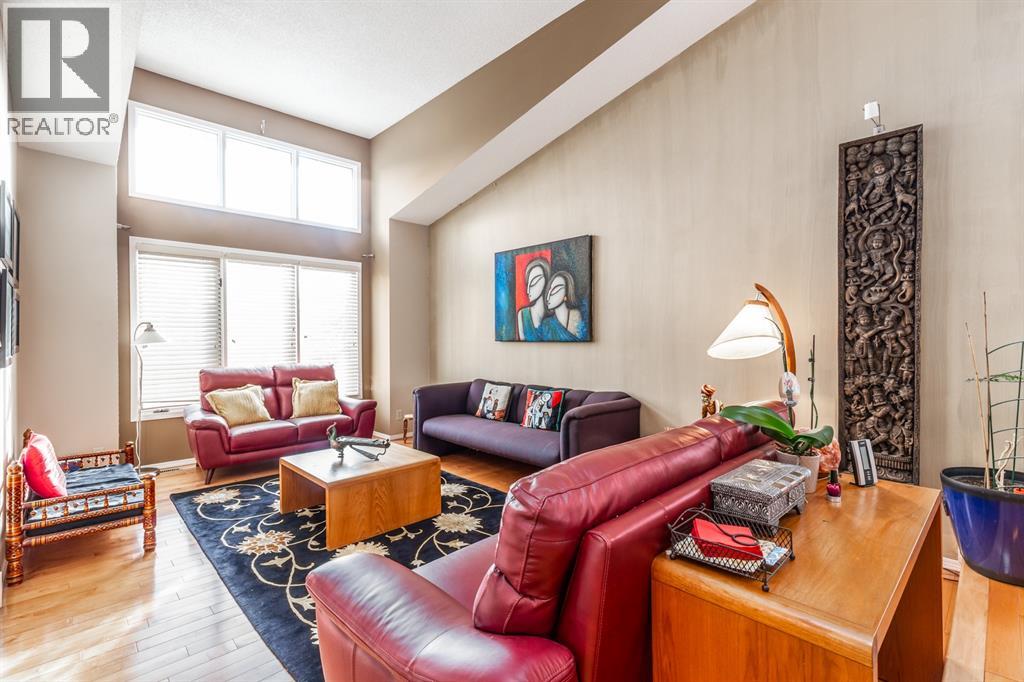 63 Edgeridge Court NW