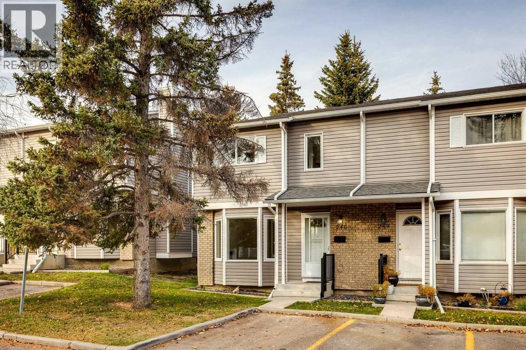 246 Cedarwood Park SW