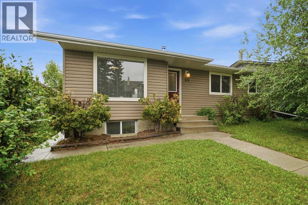 101 Aspen Crescent
