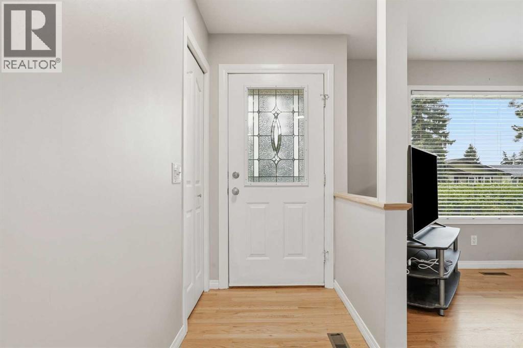 101 Aspen Crescent
