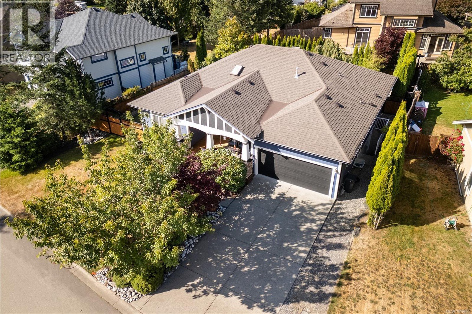 2398 Poplar Dr