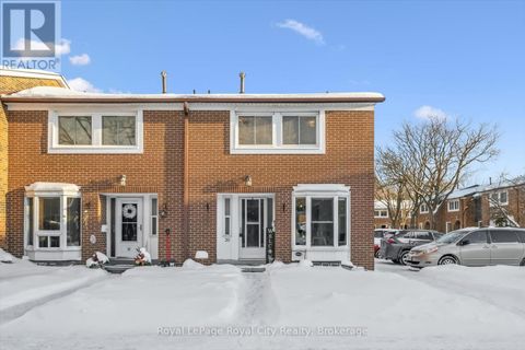30 - 121 BAGOT STREET Guelph (Junction/Onward Willow) ON N1H5T8