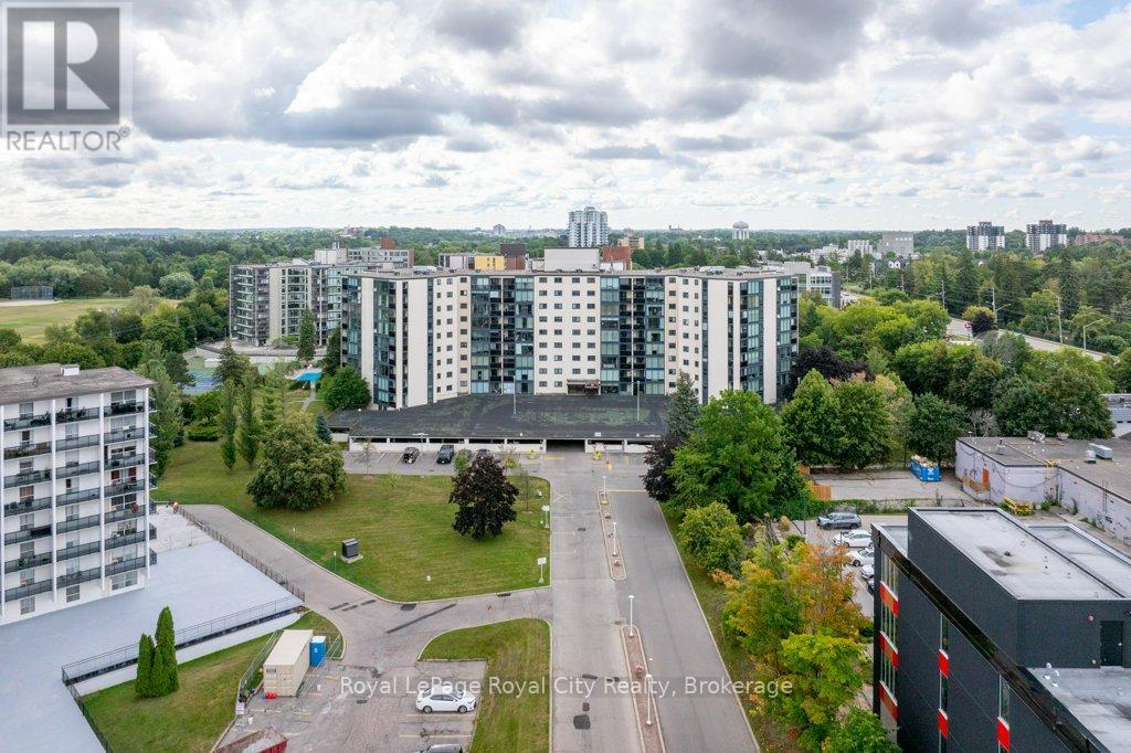 511 - 19 WOODLAWN ROAD E