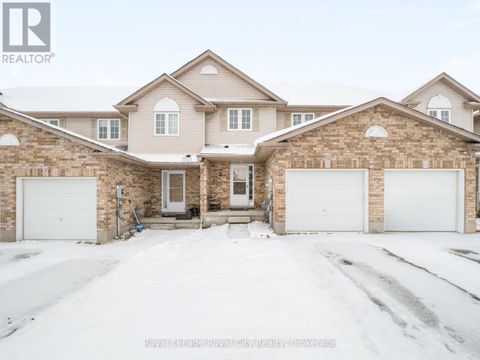 47 SCHRODER CRESCENT Guelph (Grange Road) ON N1E7B3