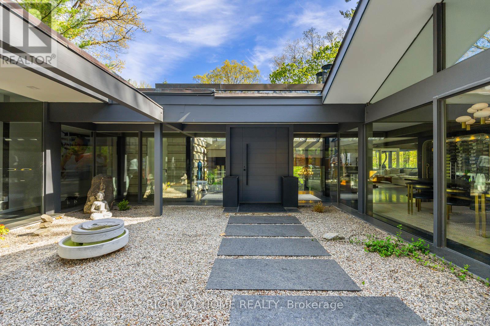80 NORTH DRIVE