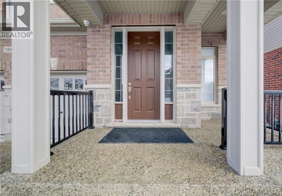 588 BECKVIEW Crescent