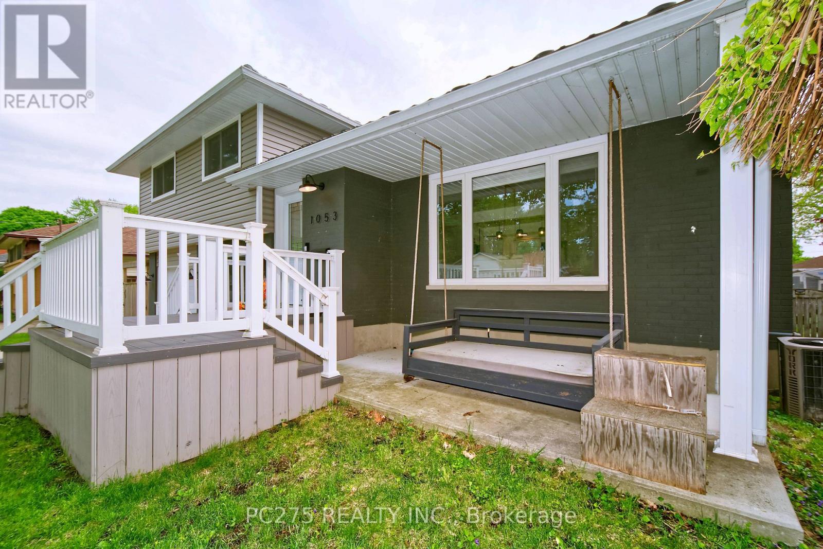 1053 GRIFFITH ROAD