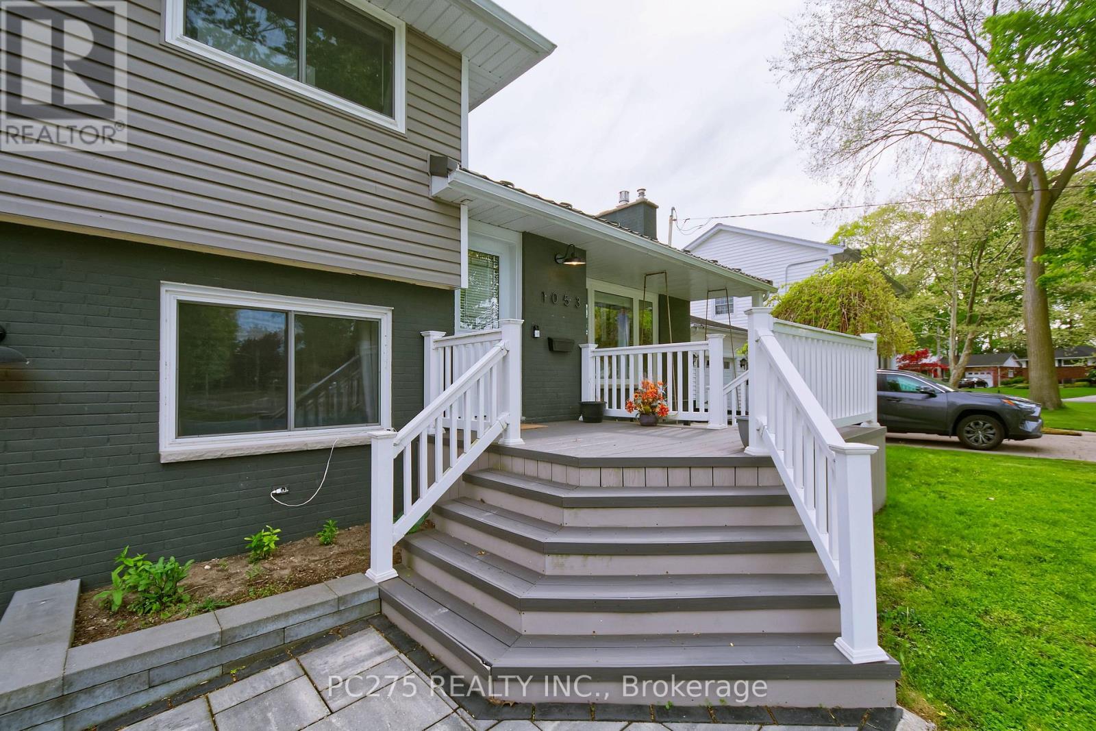 1053 GRIFFITH ROAD