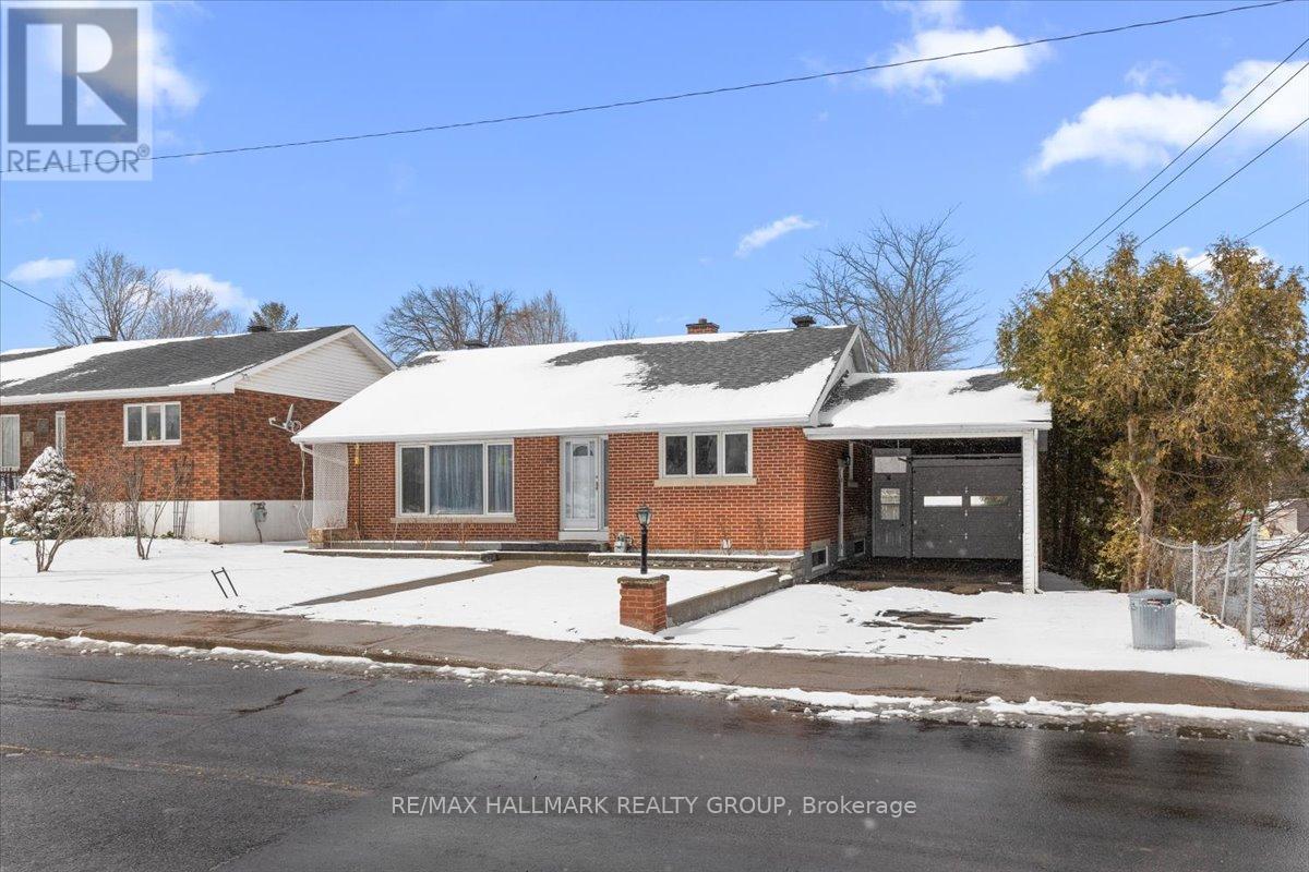 66 BROADVIEW AVENUE E