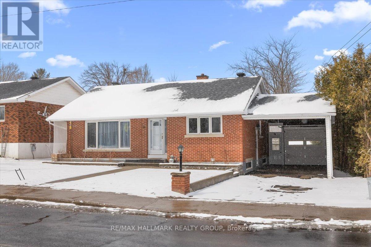 66 BROADVIEW AVENUE E