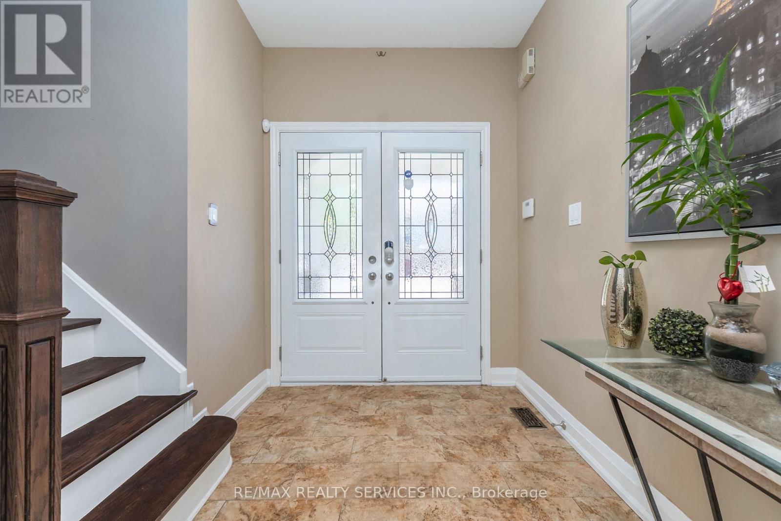 29 SIR JACOBS CRESCENT