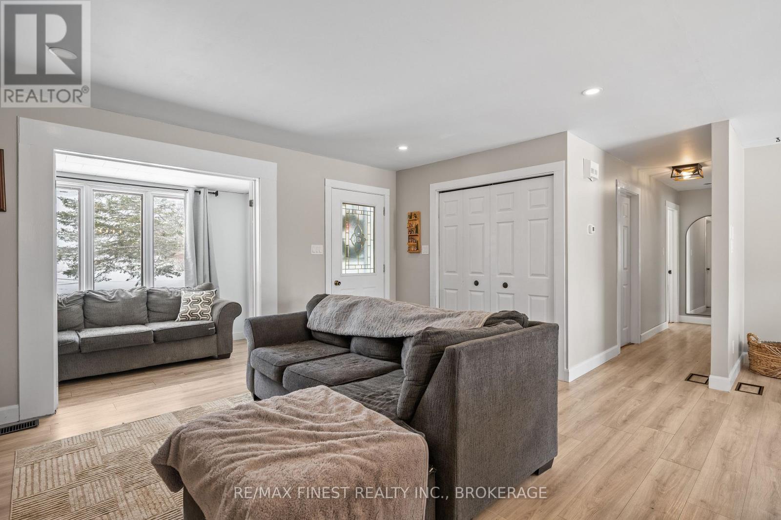 118 QUABBIN ROAD