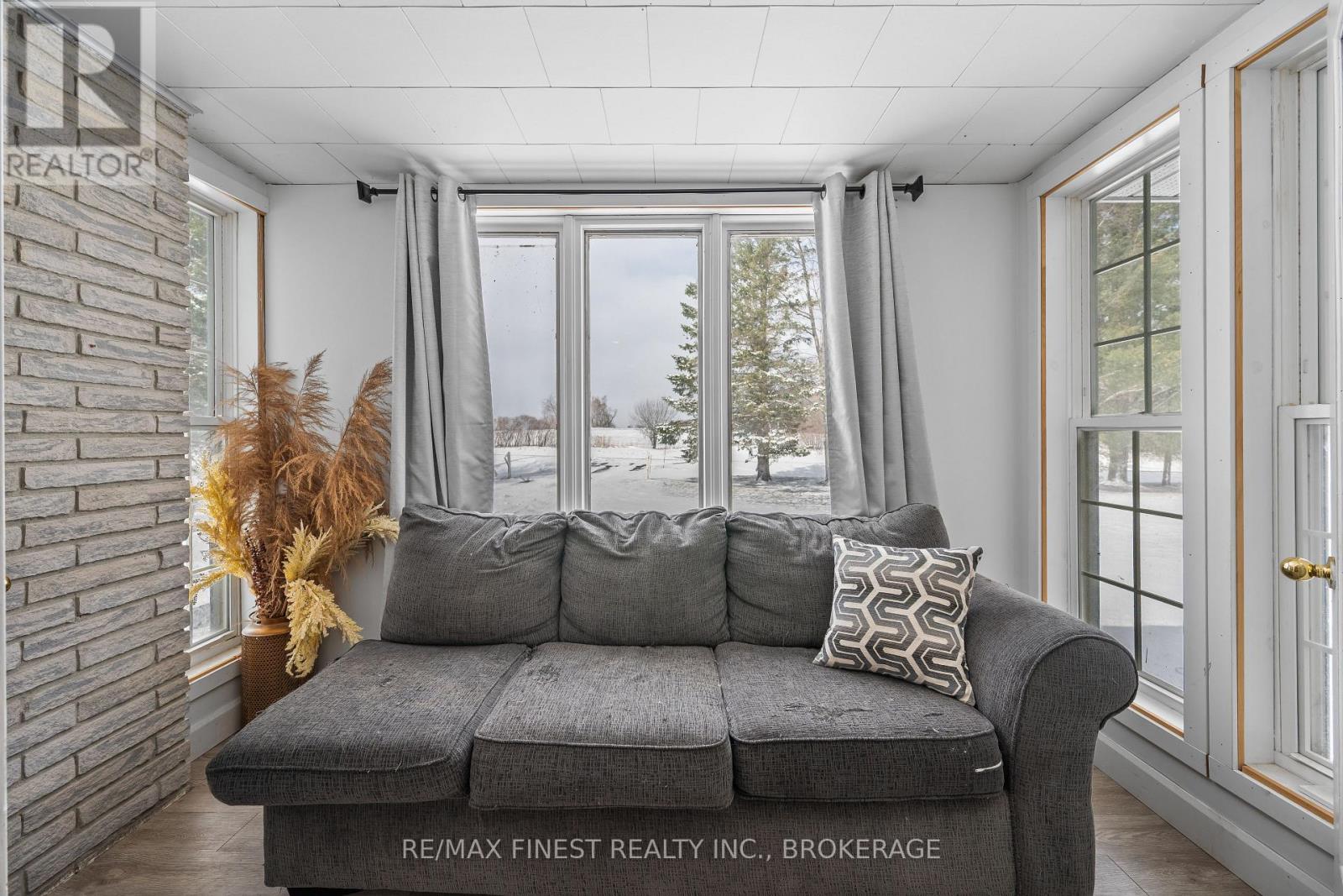 118 QUABBIN ROAD