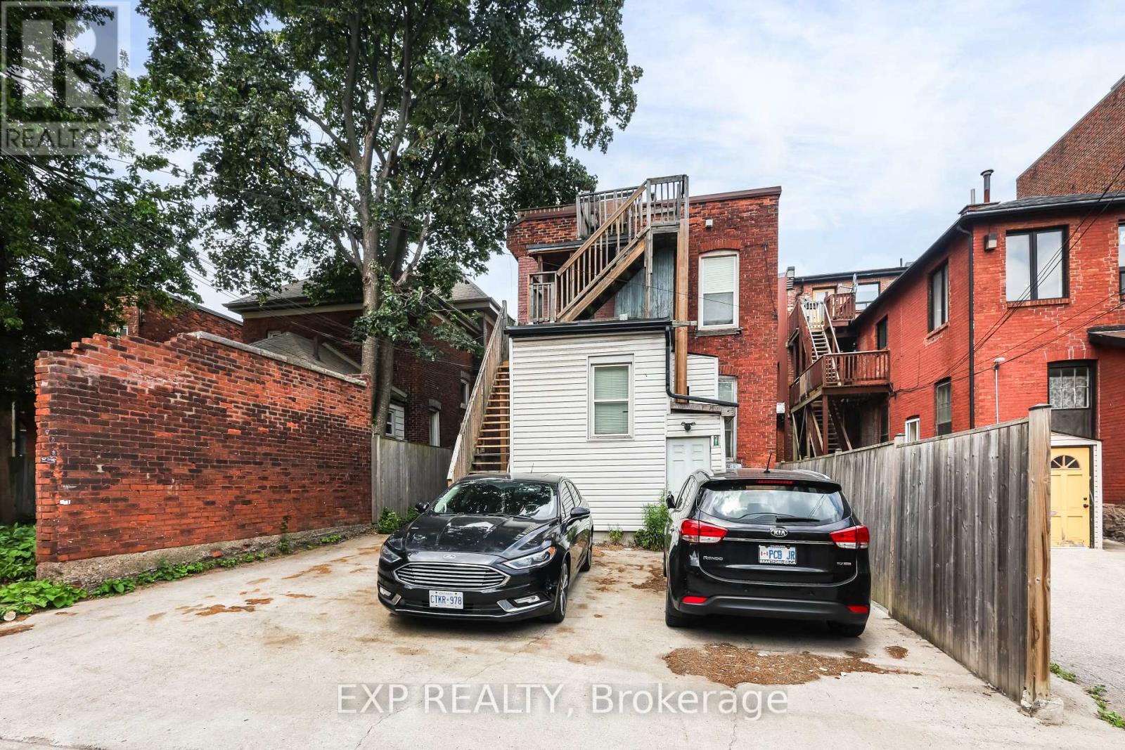 47 WELLINGTON STREET S