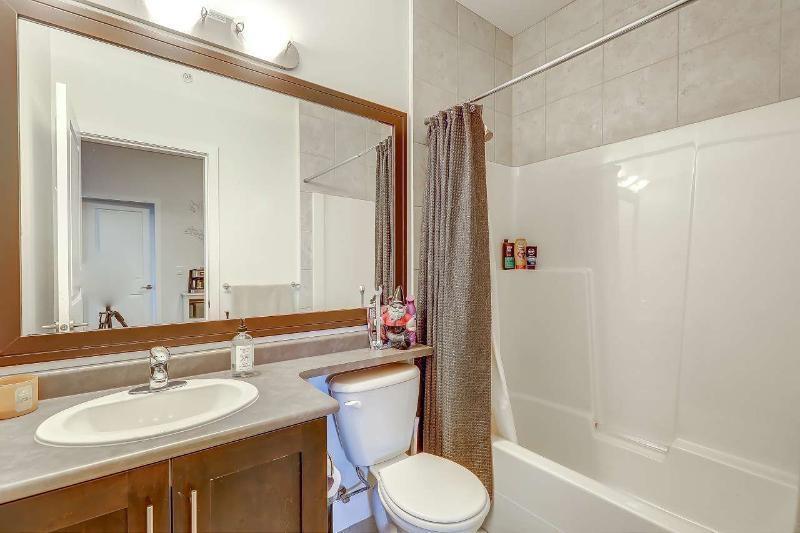 315 46262 FIRST AVENUE|Chilliwack Proper East