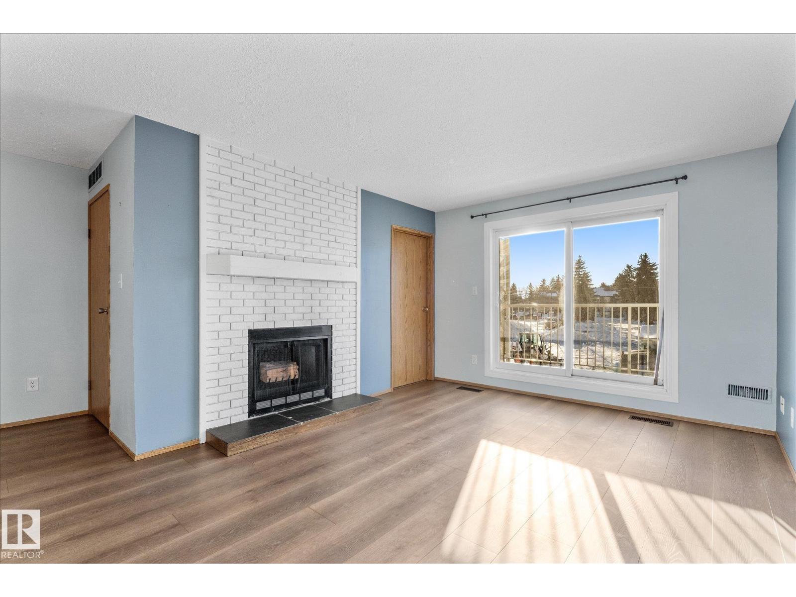 #209 70 Alpine Place