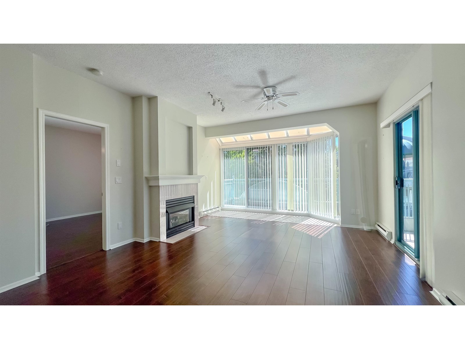 407 1765 MARTIN DRIVE